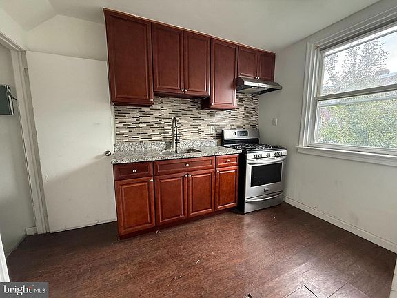 4th image of 4125 K St