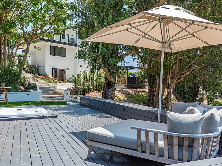 3525 Coast View Dr — Photo 39