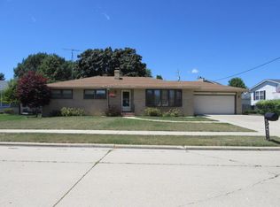 2218 28th Ave, Kenosha, WI 53140
