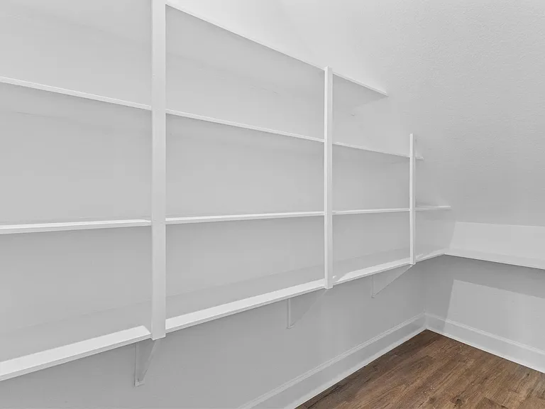 7805 Farnsworth St #B — Photo 22