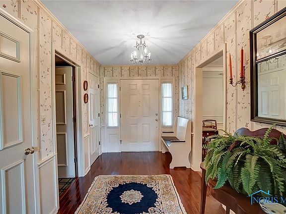 5th image of 2951 Plumbrook Dr