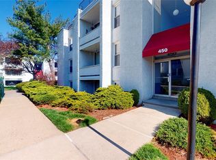 450 River Rd APT C, Nutley, NJ 07110