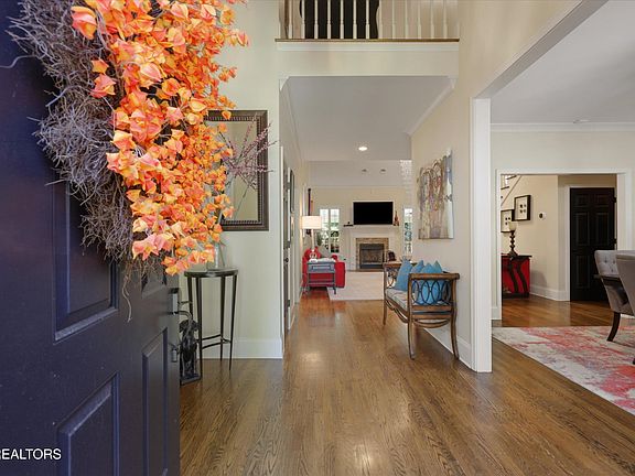 5th image of 9106 Farrell Park Ln