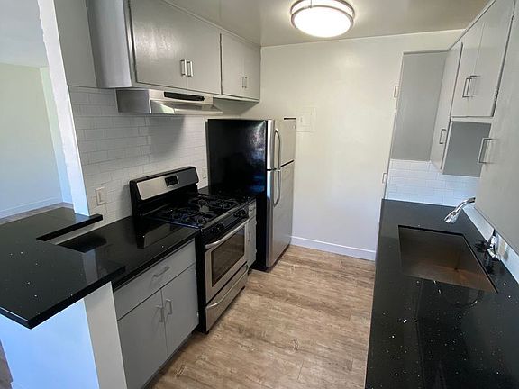 3rd image of 2854 Rowena Ave APT 11