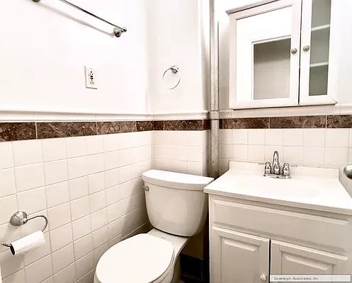 Rented by Sovereign Associates | media 13