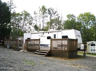 102 Rocky Ln, Hawley, PA 18428