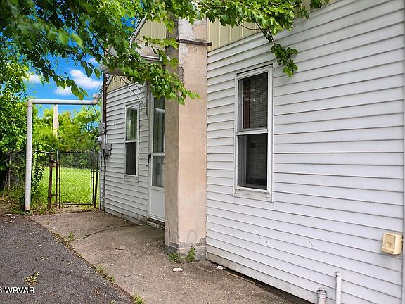 3rd image of 1532 Park Ave