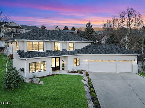 4th image of 531 E Valley Dr