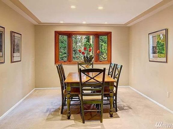 5th image of 16216 SE Roanoke Pl
