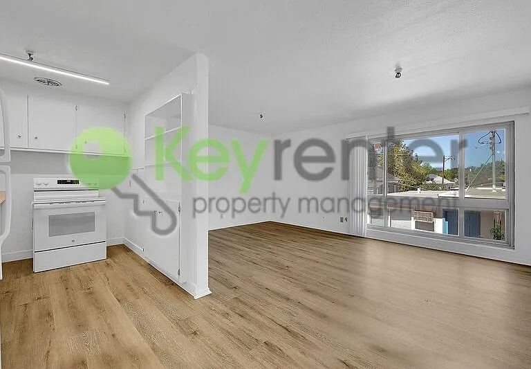2320 P St #309 — Photo 3
