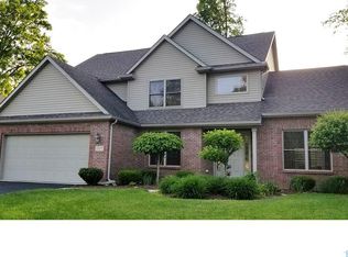 2527 Cherry Lake Rd, Sylvania, OH 43560
