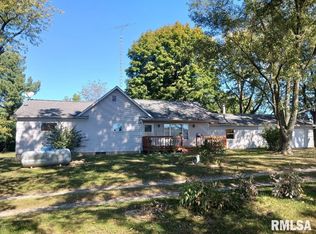 14578 Short Rd, Sesser, IL 62884