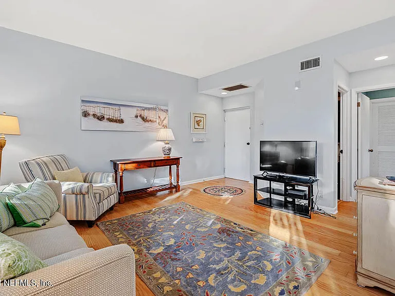 741 Spinnakers Reach Dr — Photo 3