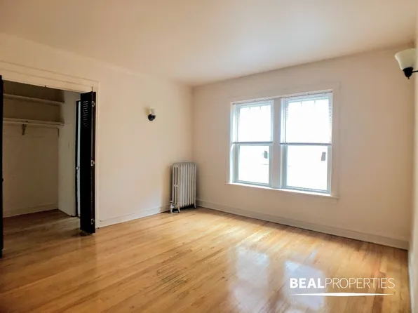 2112 W Ainslie St #N1, Chicago, IL 60625