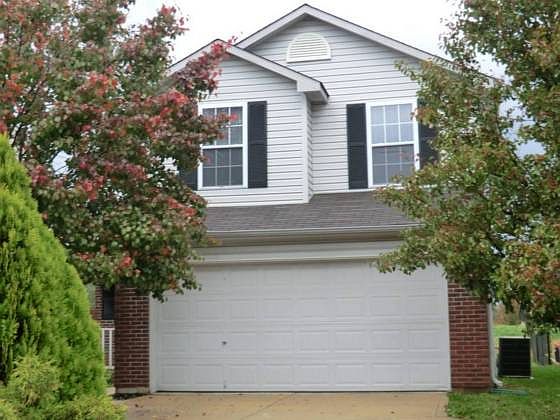 2nd image of 8028 Lake Tree Cir