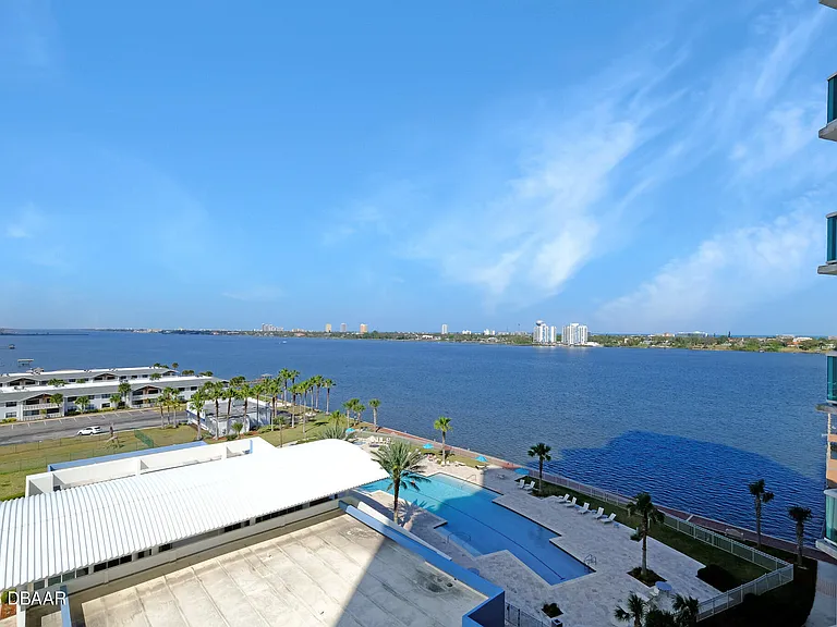 241 Riverside Dr #808 — Photo 29