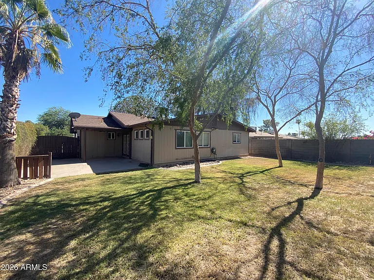 6728 W Vogel Ave — Photo 16