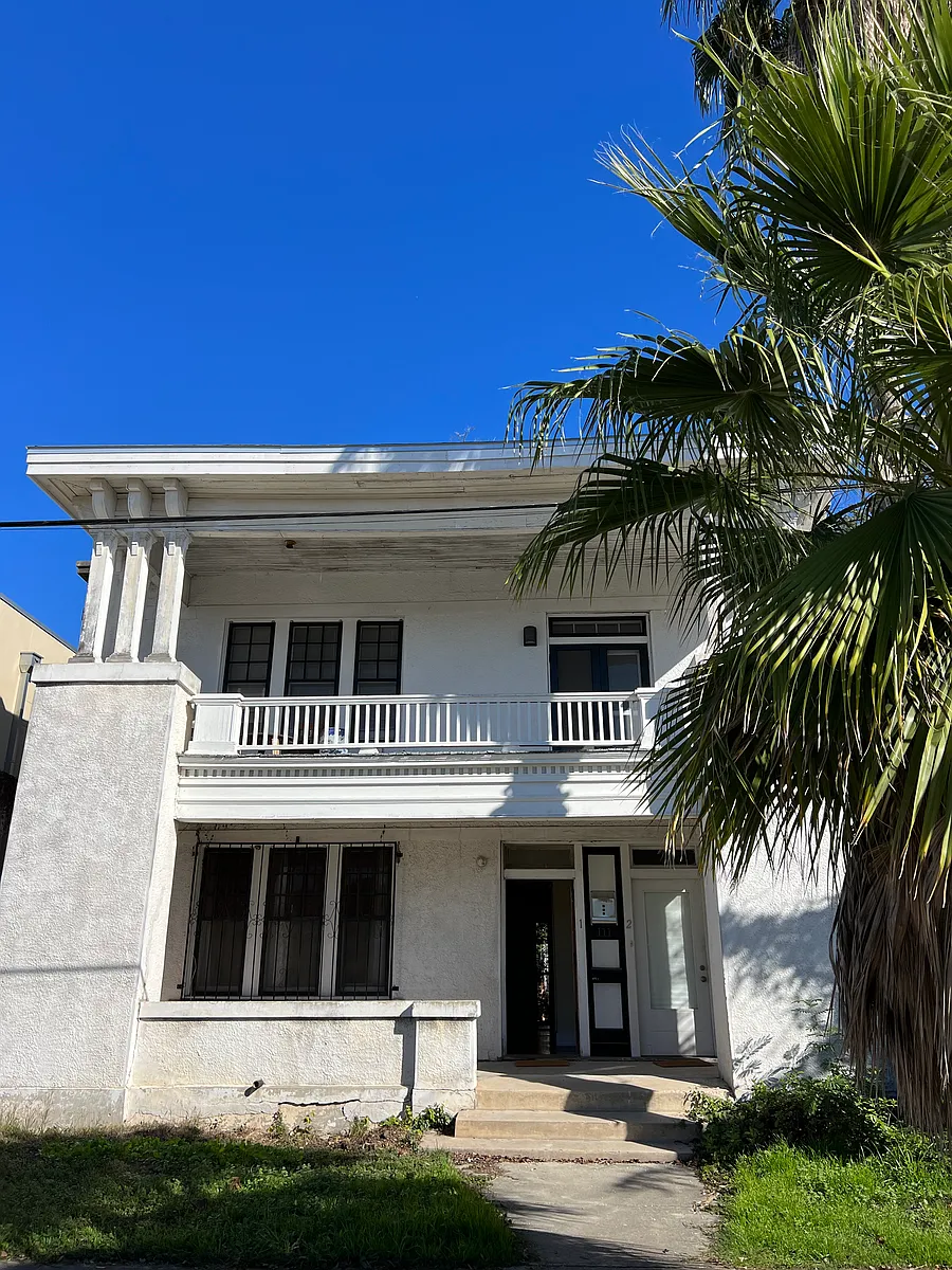 Building Photo - 111 Leigh St #2