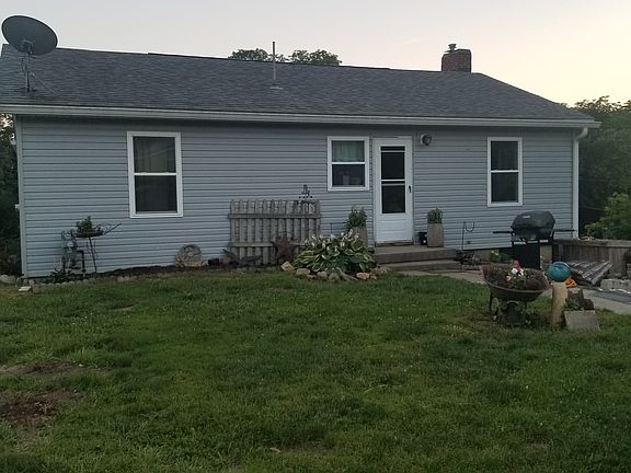2nd image of 5835 East Pike