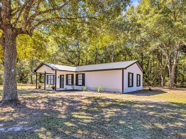 15315 Wolf Ridge Rd, Moss Point, MS 39562
