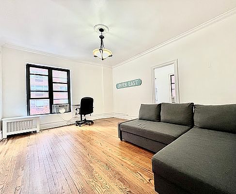 1st image of 824 Lexington Ave #4W