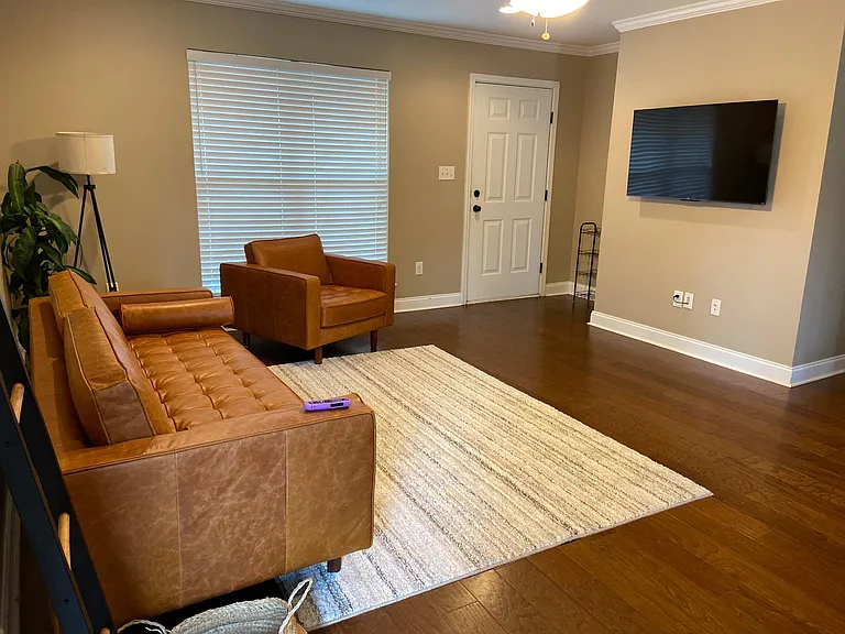 128 Aubry Ct — Photo 3