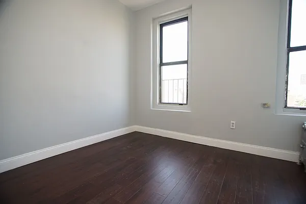 Rented by Norman Raindel, LREB | media 25