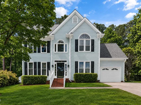 4221 Tolchester Pl, Raleigh, NC 27613