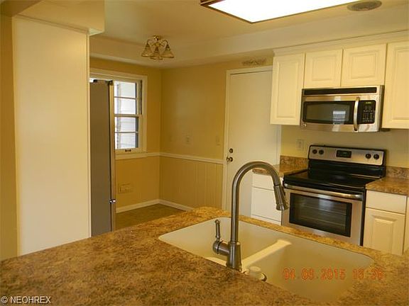 5th image of 5580 Meadow Wood Blvd