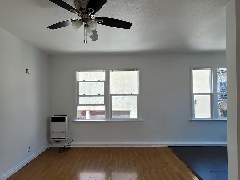 512 S Park View Street — Photo 42