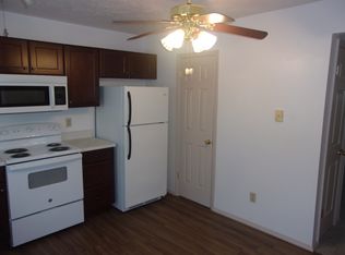 1006 Pepper Tree Ln, Eureka, IL 61530