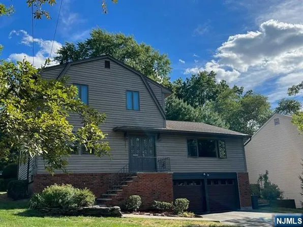 522 Grove St, Ridgewood, NJ 07450