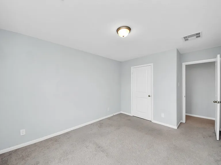 208 Salange Ln — Photo 42