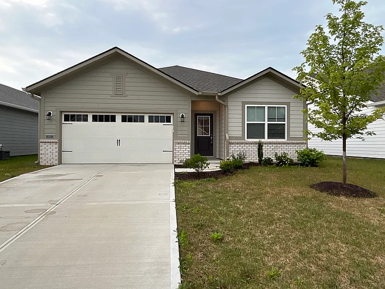 6970 Covington St — Photo 1