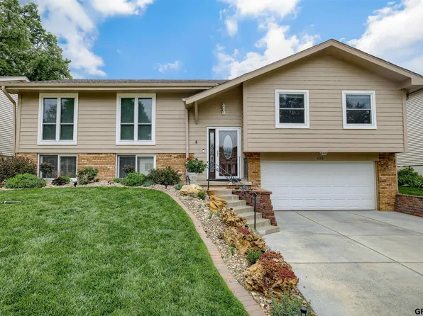 628 N 151st Cir, Omaha, NE 68154