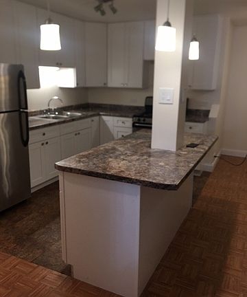 4th image of 1207 W Waveland Ave