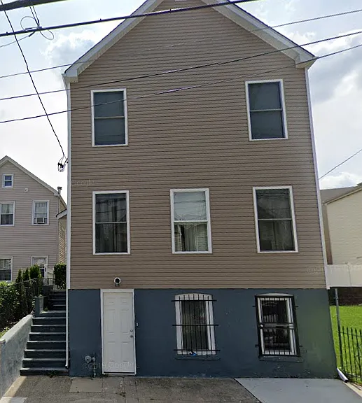 332 New St #1 — Photo 3