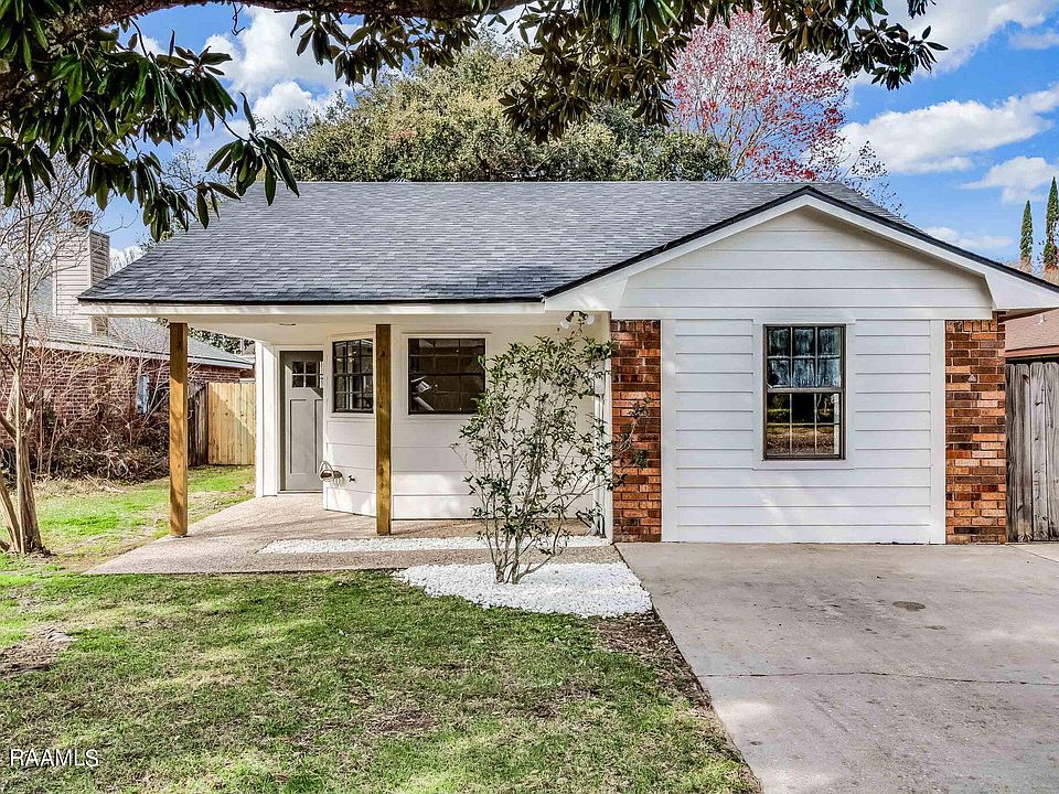 1st image of 121 Darteze Dr