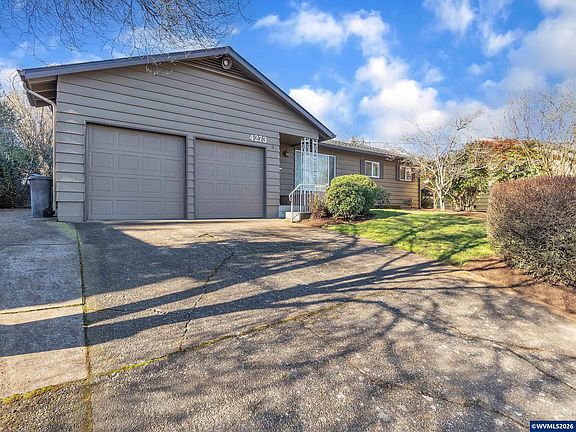 4th image of 4273 Penny Dr S