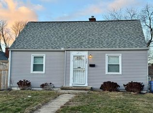 796 E Kenworth Rd, Columbus, OH 43224