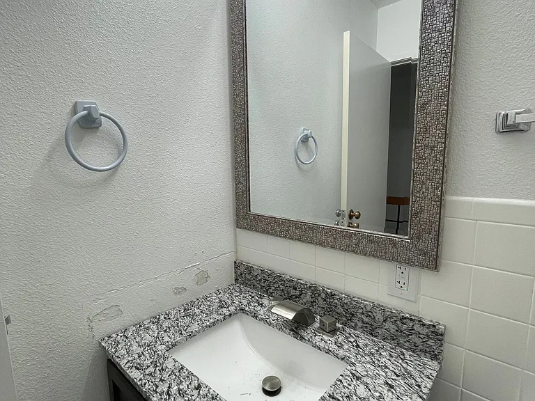 315 W Mountain View Dr — Photo 25