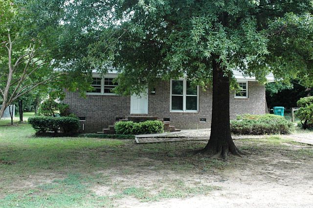 1st image of 202 Gary Ct