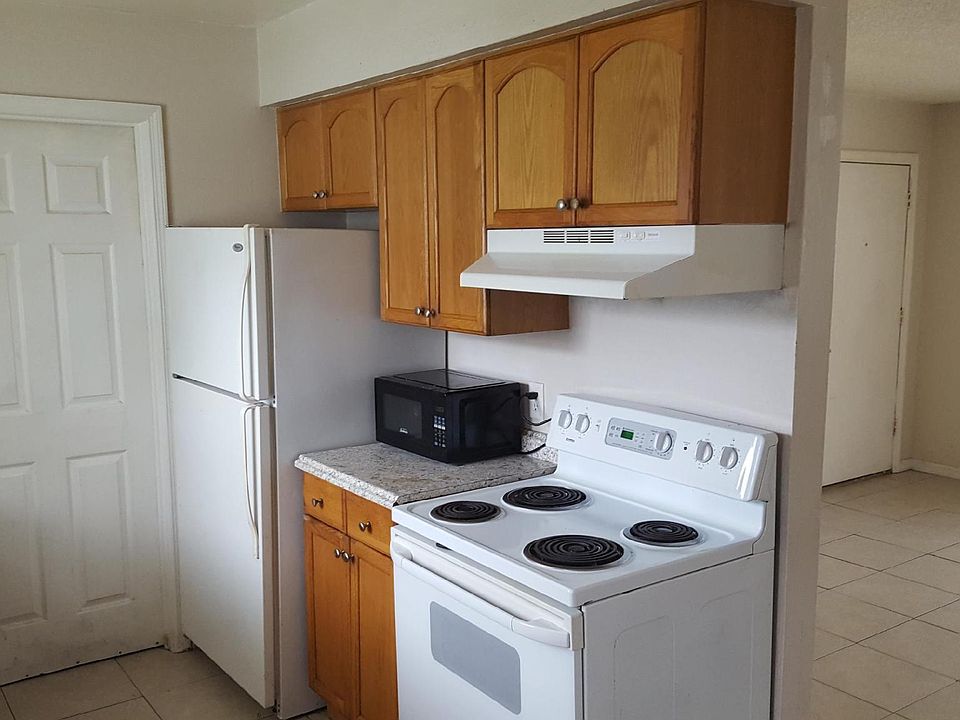 Kitchen & Living Room
