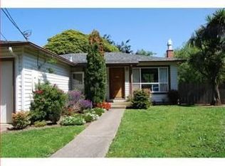1400 Perez Dr, Pacifica, CA 94044
