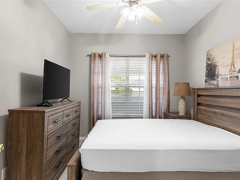 215 Gleneagles Dr — Photo 12