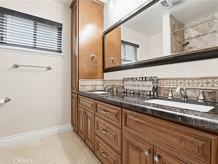 120 Christensen Dr — Photo 16