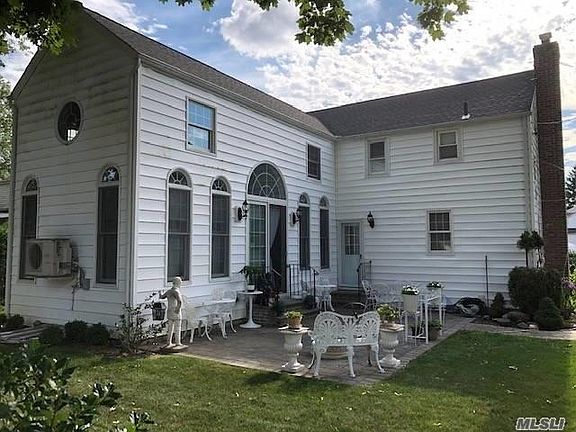 2nd image of 31 Cornell Dr
