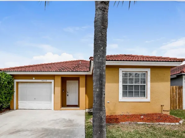 14232 SW 177th Ter, Miami, FL 33177