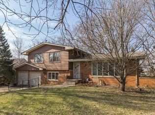 2704 Patricia Dr, Urbandale, IA 50322