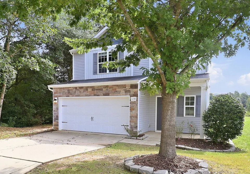 1157 Black Diamond Dr
